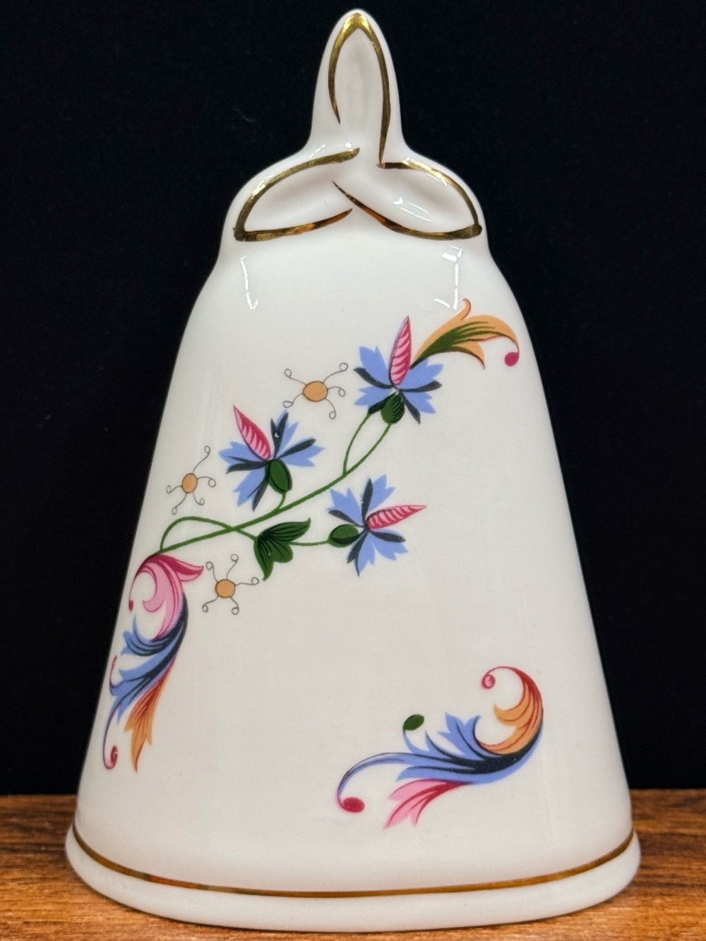 THE DANBURY MINT Royal Tara Fine Bone China Tara Hall Bell